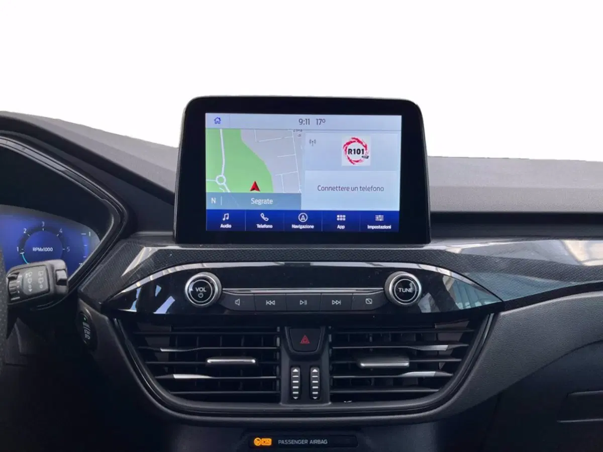 Ford Kuga usata a Milano (14)