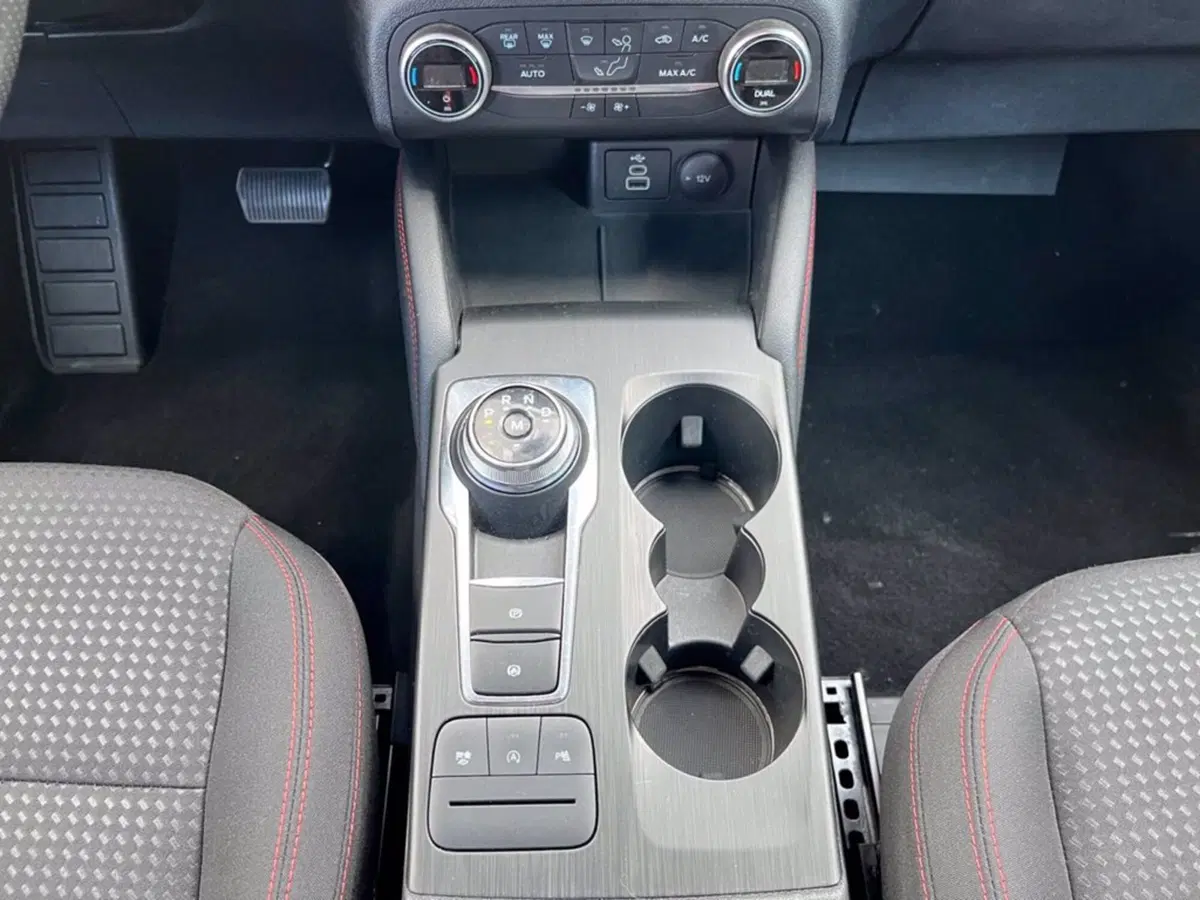 Ford Kuga usata a Milano (16)