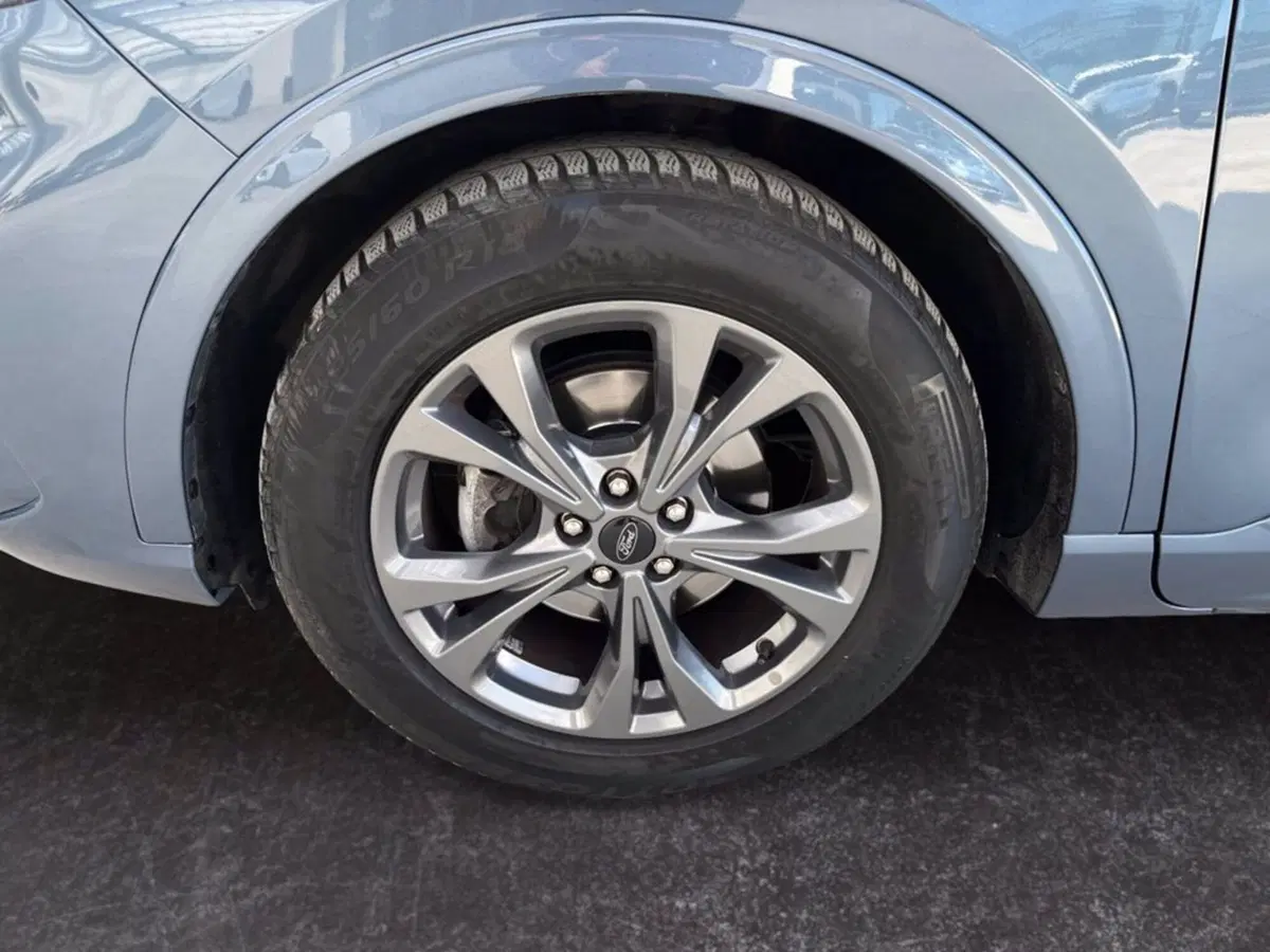 Ford Kuga usata a Milano (9)