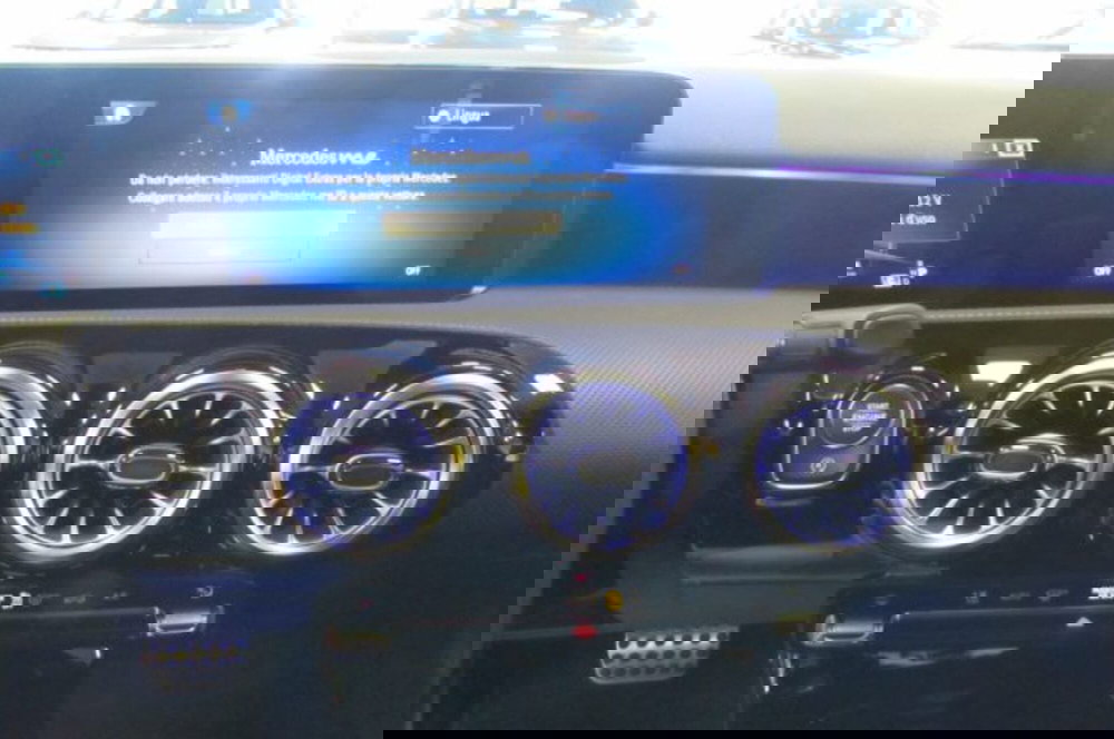 Mercedes-Benz Classe A usata a Milano (11)