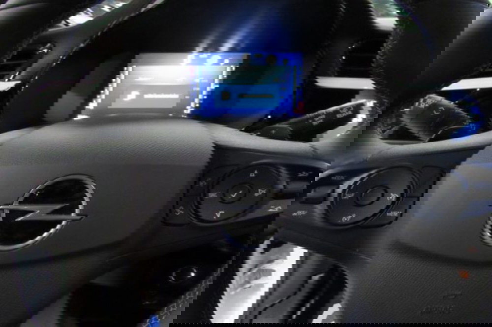 Opel Corsa usata a Milano (11)