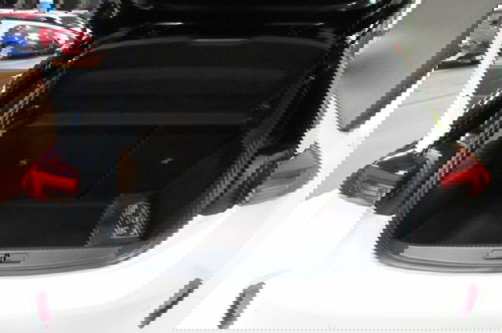 Opel Corsa usata a Milano (14)