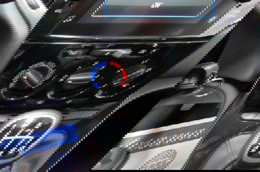 Lancia Ypsilon usata a Milano (10)