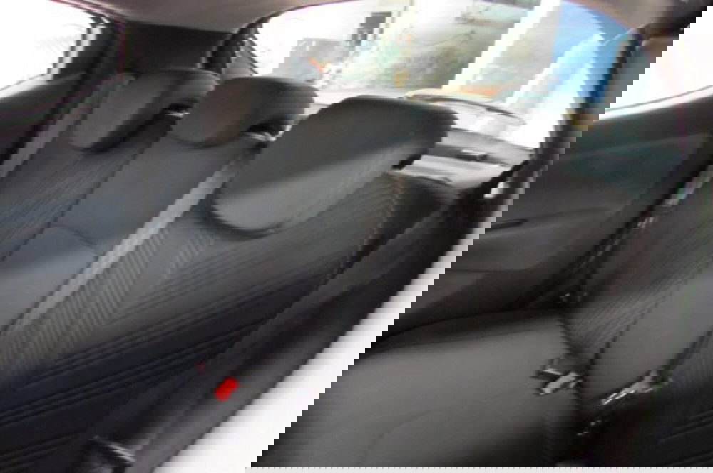 Lancia Ypsilon usata a Milano (13)