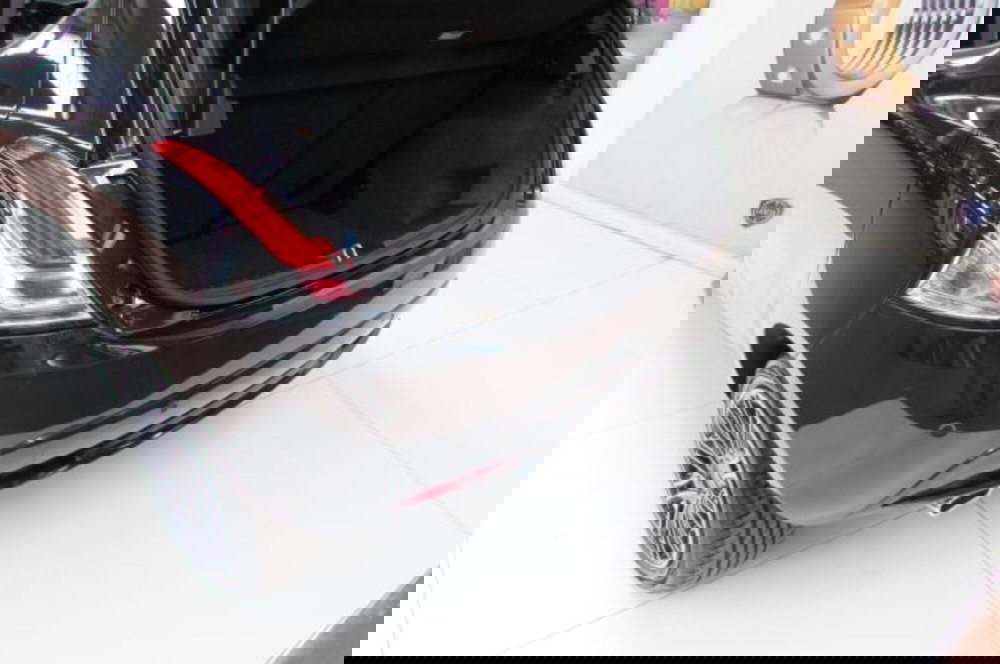 Lancia Ypsilon usata a Milano (15)