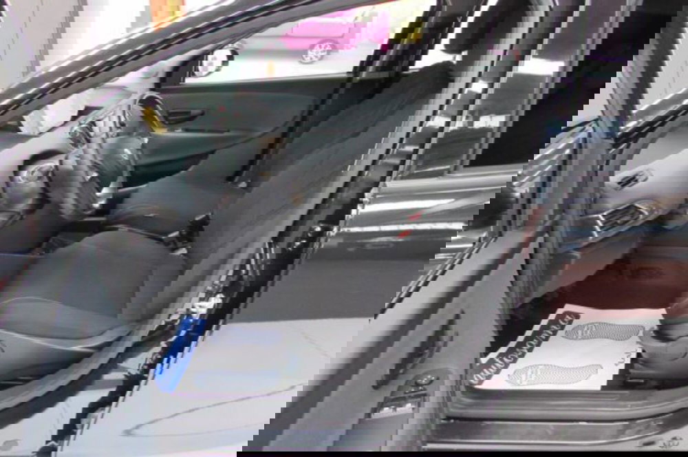 Lancia Ypsilon usata a Milano (6)