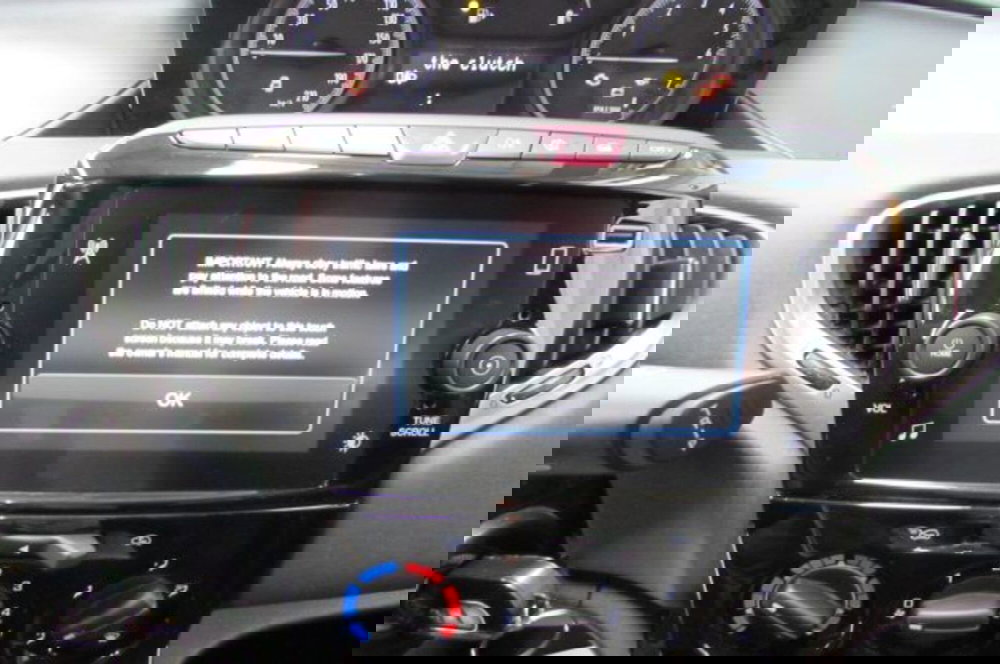 Lancia Ypsilon usata a Milano (9)