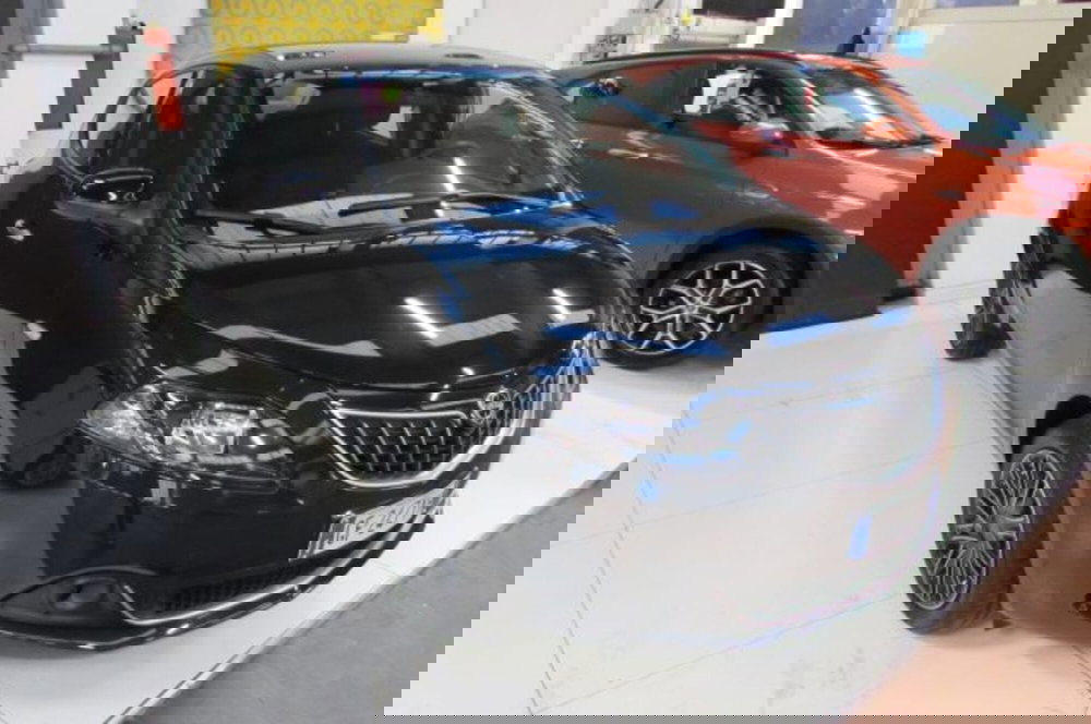 Lancia Ypsilon usata a Milano (3)