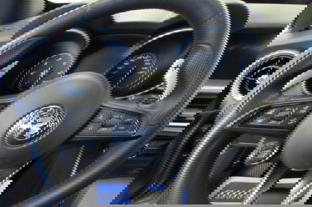 Alfa Romeo Stelvio usata a Milano (10)