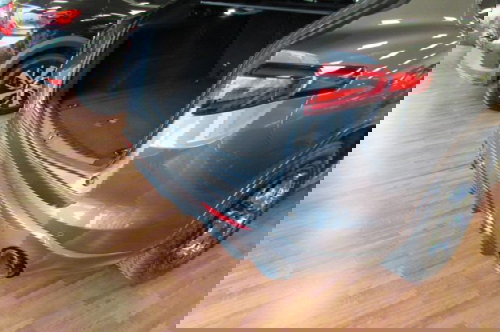 Alfa Romeo Stelvio usata a Milano (14)