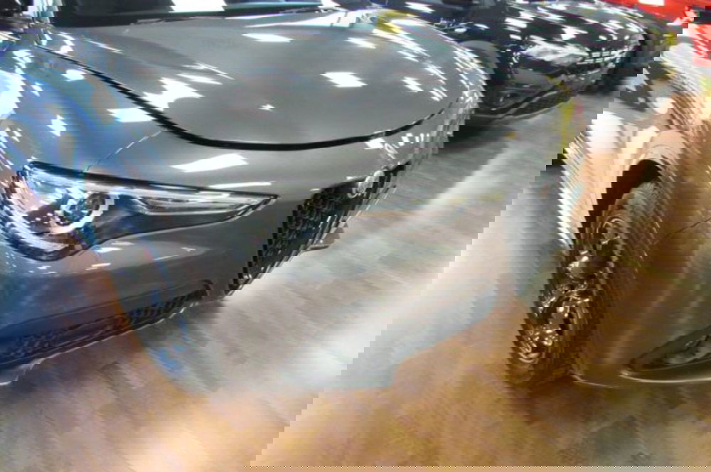 Alfa Romeo Stelvio usata a Milano (16)