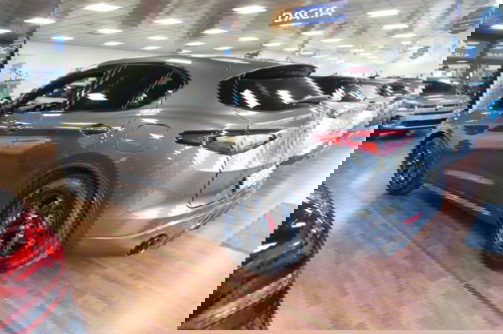 Alfa Romeo Stelvio usata a Milano (4)