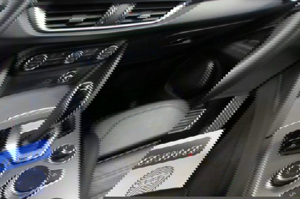 Alfa Romeo Stelvio usata a Milano (9)