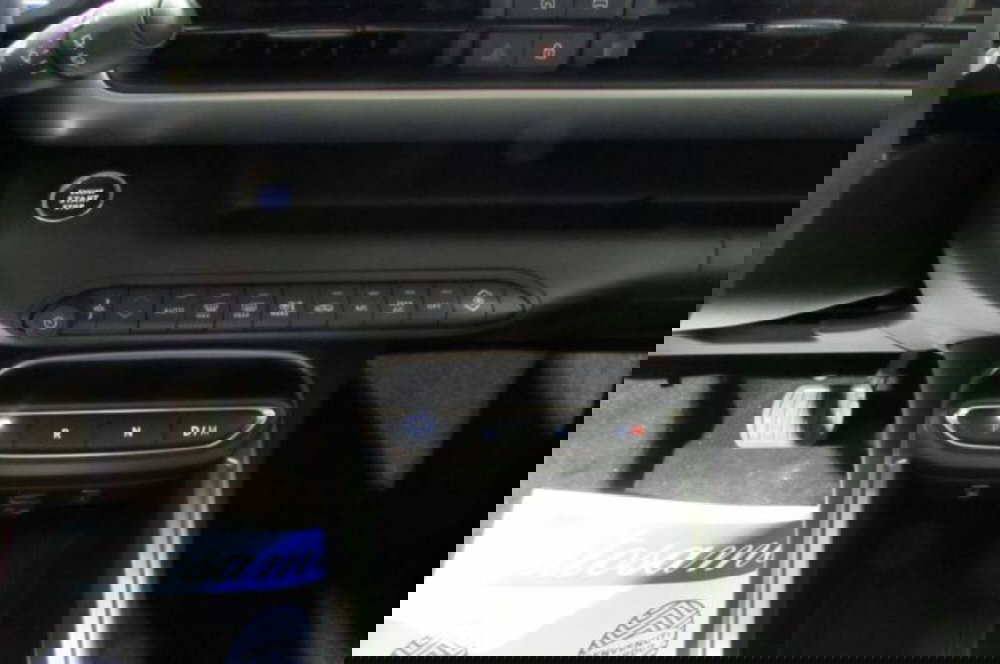 Jeep Avenger nuova a Milano (10)