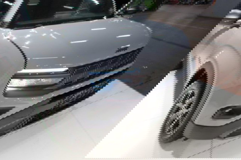 Jeep Avenger nuova a Milano (17)