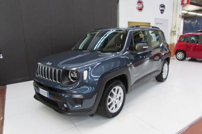 Jeep Renegade 1.5 turbo t4 mhev Altitude 2wd dct del 2024 usata a Rho