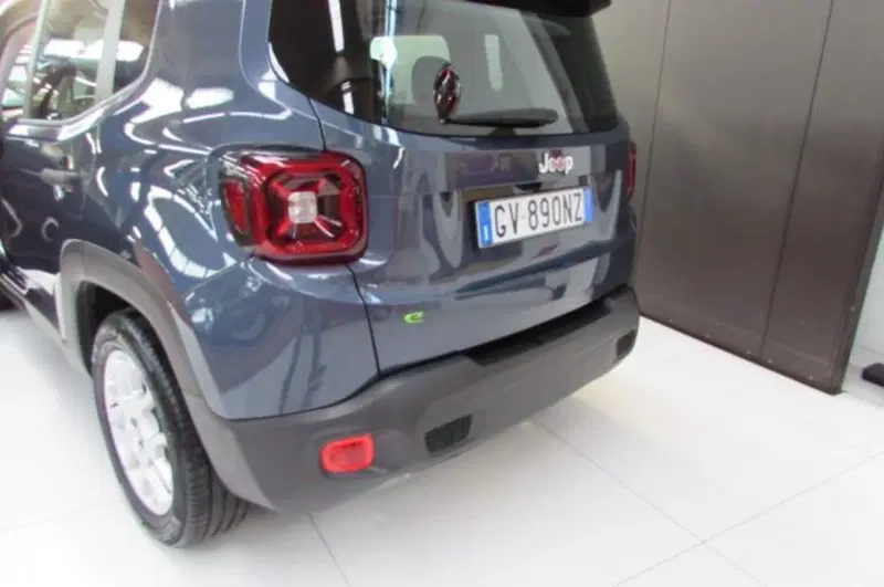 Jeep Renegade usata a Milano (14)