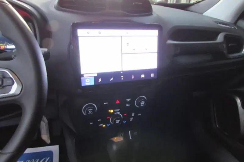Jeep Renegade usata a Milano (8)