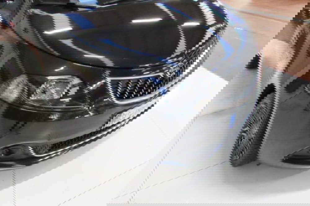 Lancia Ypsilon usata a Milano (16)