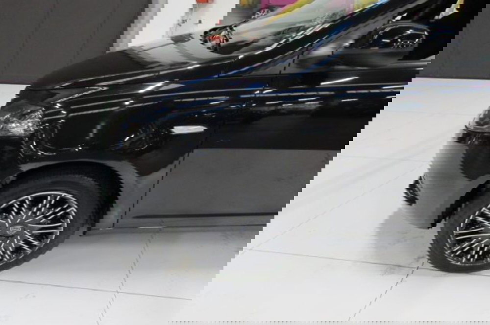 Lancia Ypsilon usata a Milano (5)