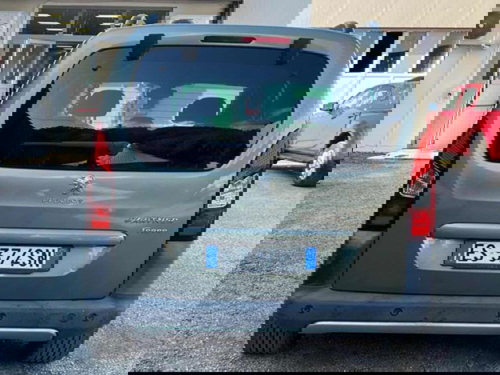 Peugeot Partner usata a Lucca (5)