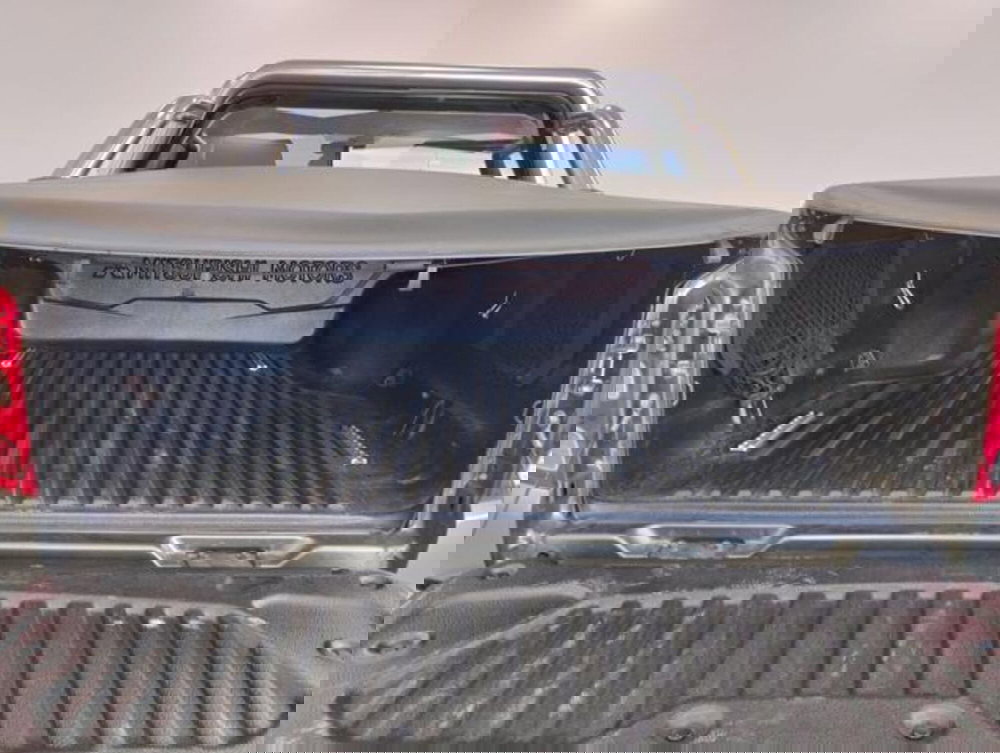 Mitsubishi L200 usata a Como (18)