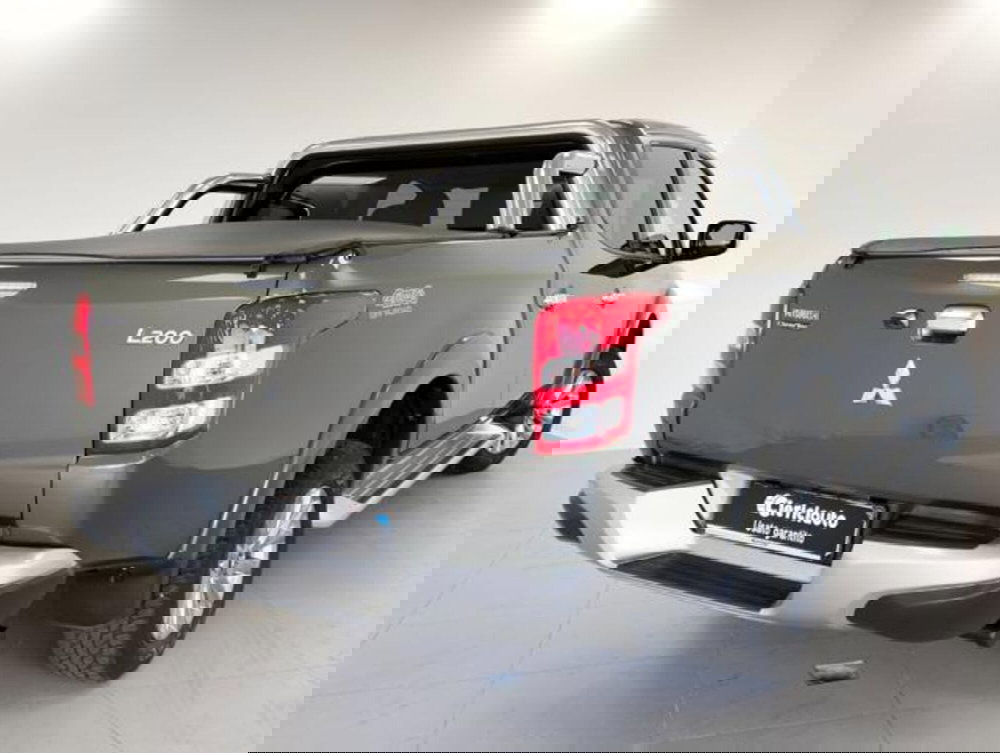 Mitsubishi L200 usata a Como (2)