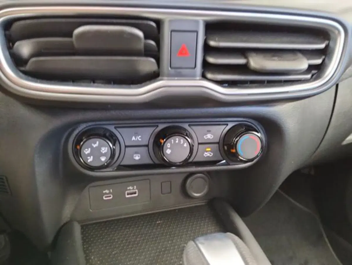 Nissan Juke usata a Como (17)