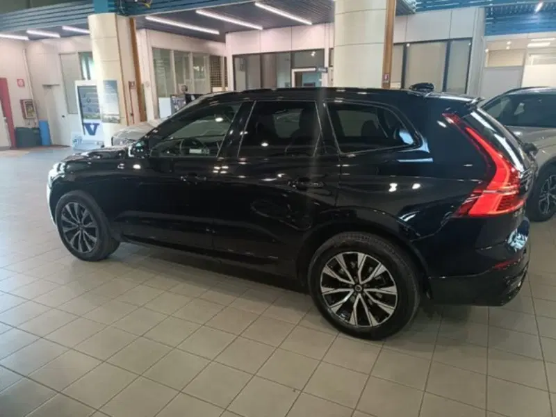 Volvo XC60 usata a Novara (2)