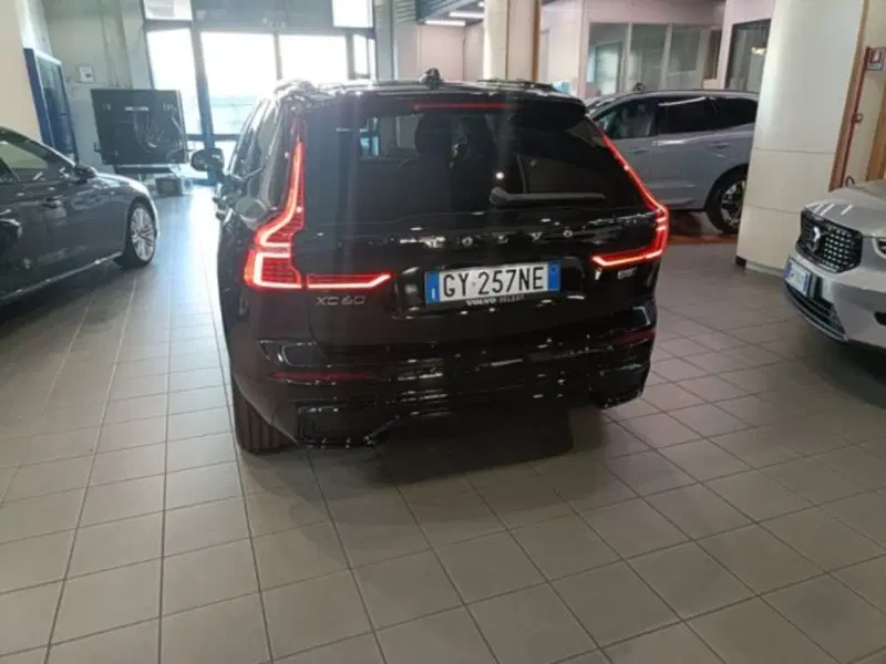 Volvo XC60 usata a Novara (3)