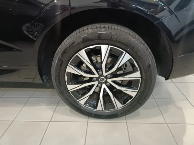 Volvo XC60 usata a Novara (5)