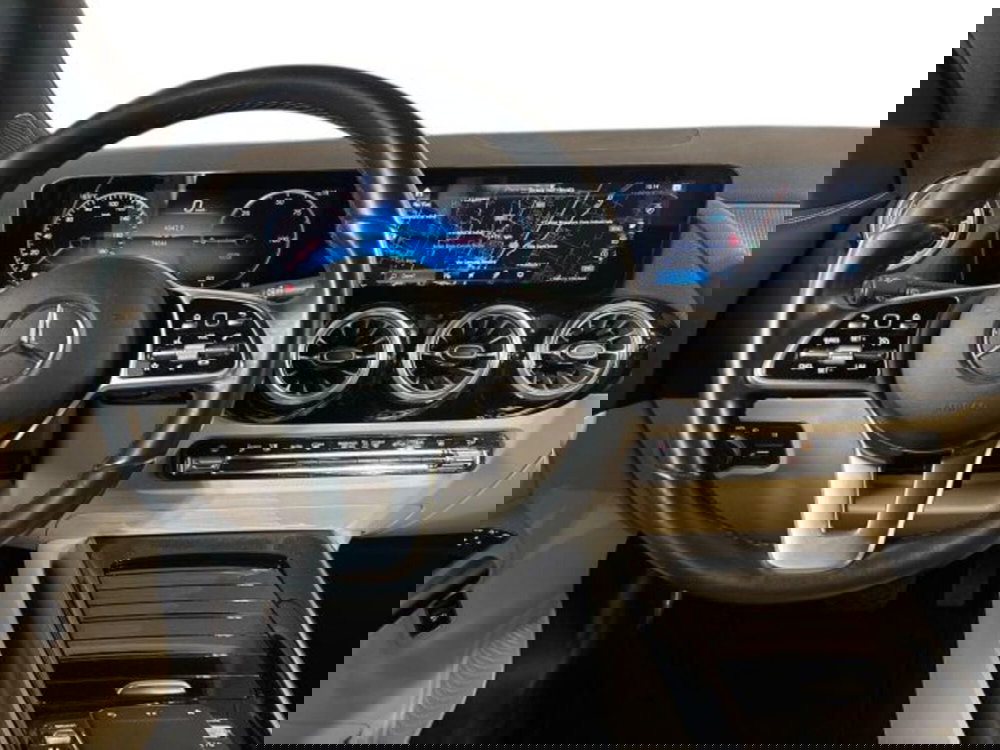 Mercedes-Benz EQA usata a Bologna (11)