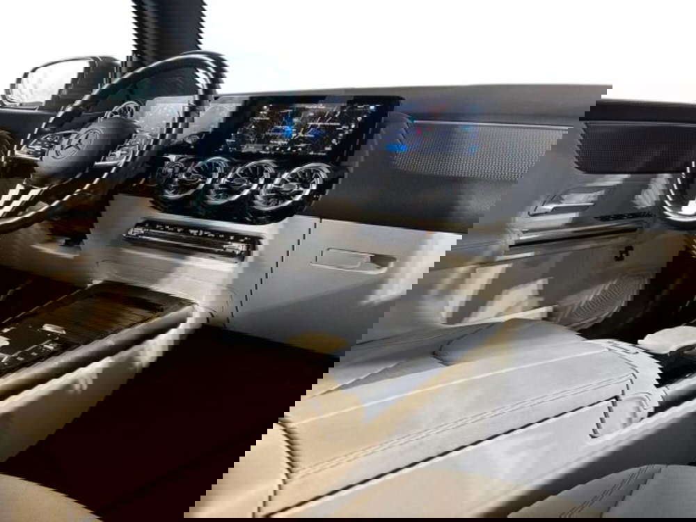 Mercedes-Benz EQA usata a Bologna (15)