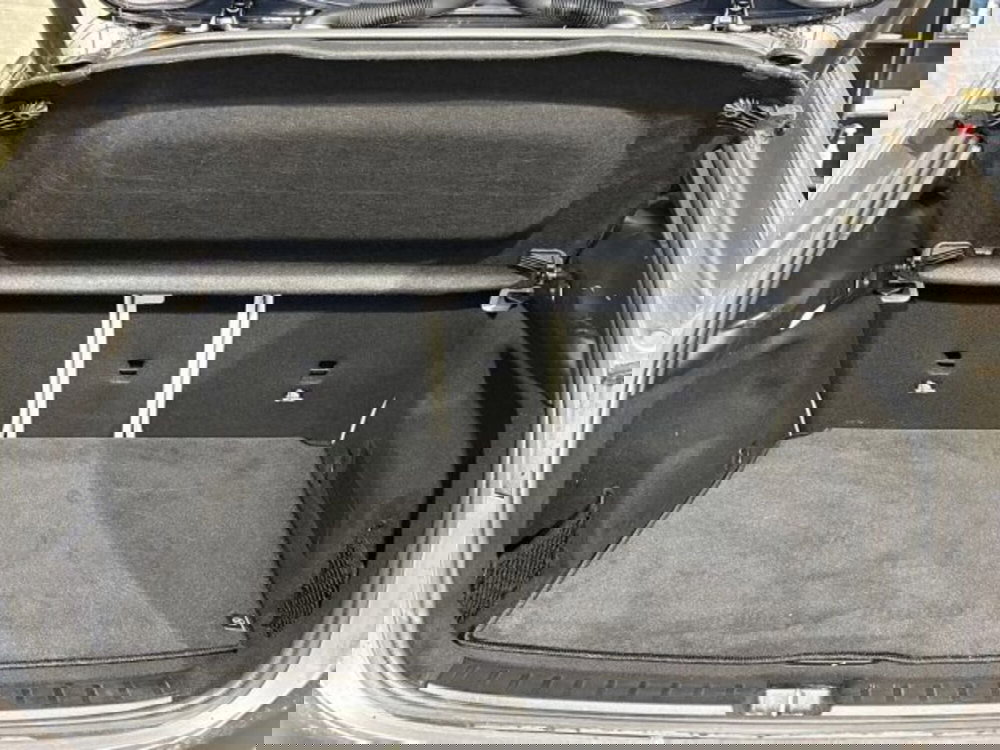 Mercedes-Benz EQA usata a Bologna (8)