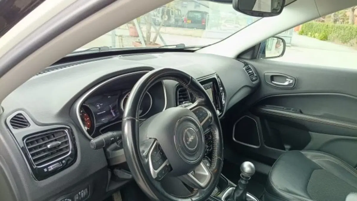 Jeep Compass usata a Macerata (8)
