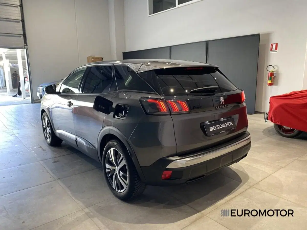 Peugeot 3008 usata a Bari (10)