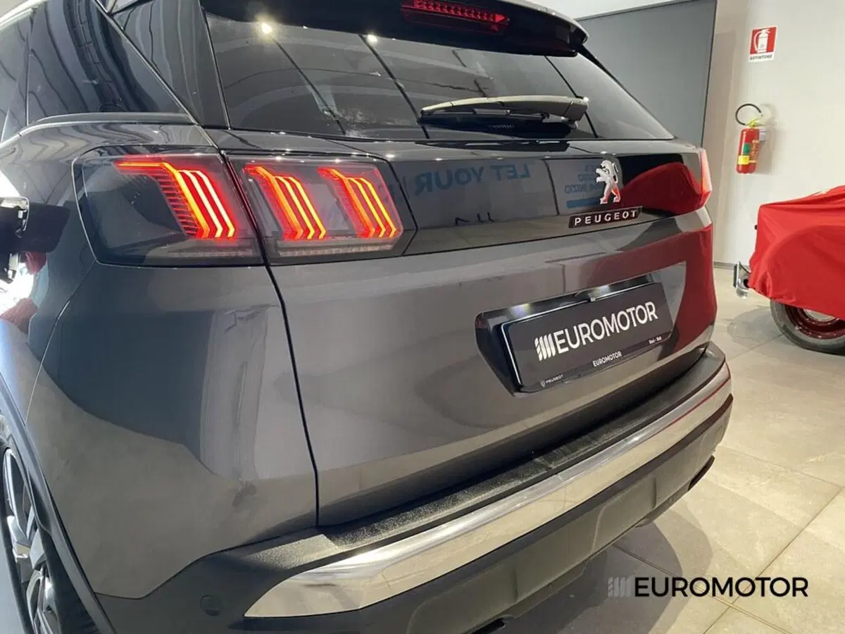 Peugeot 3008 usata a Bari (11)