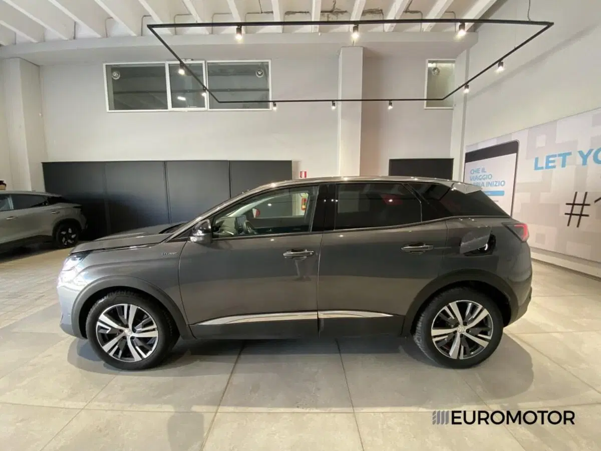 Peugeot 3008 usata a Bari (12)