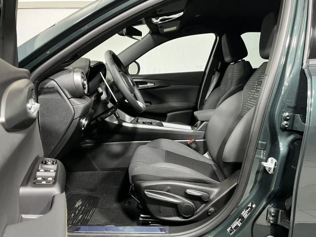 Alfa Romeo Tonale nuova a Sondrio (10)
