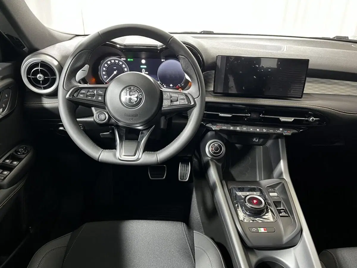 Alfa Romeo Tonale nuova a Sondrio (13)