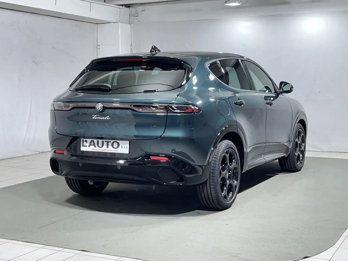 Alfa Romeo Tonale nuova a Sondrio (5)