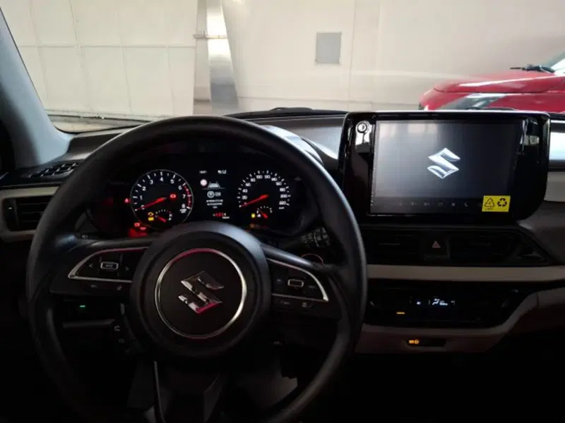 Suzuki Swift nuova a Reggio Emilia (10)