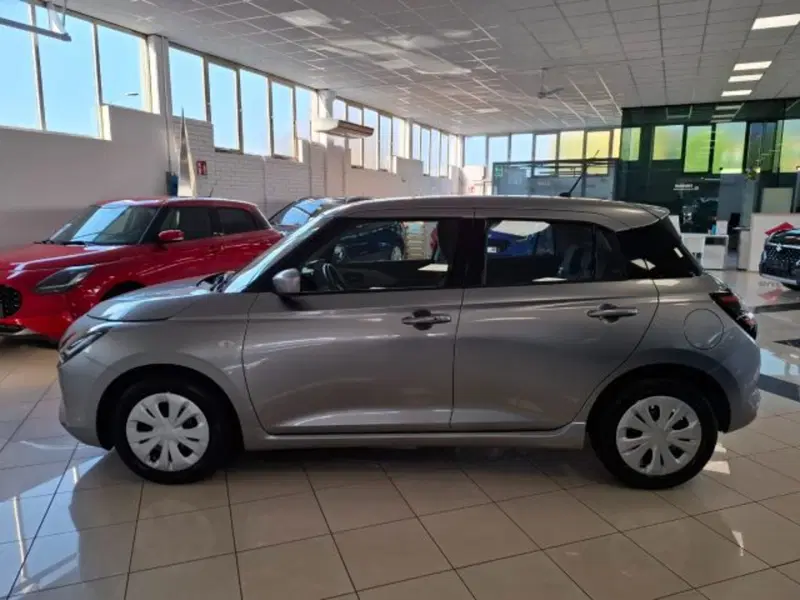 Suzuki Swift nuova a Reggio Emilia (2)