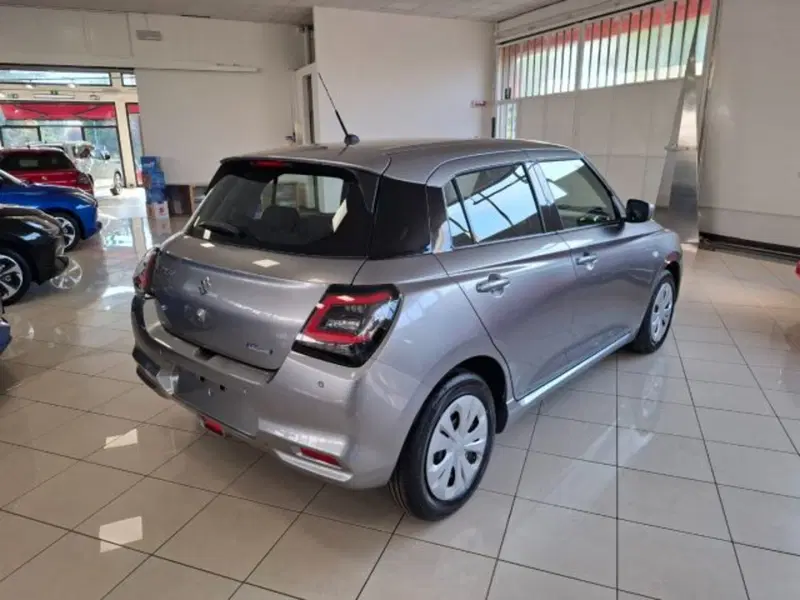Suzuki Swift nuova a Reggio Emilia (5)