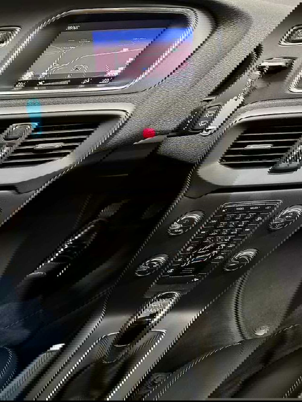 Volvo V40 usata a Macerata (10)