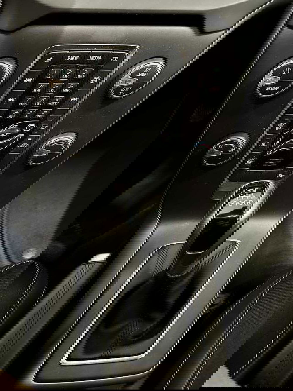 Volvo V40 usata a Macerata (11)