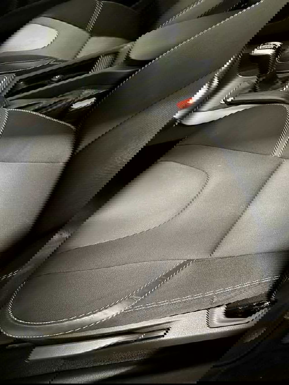 Volvo V40 usata a Macerata (13)