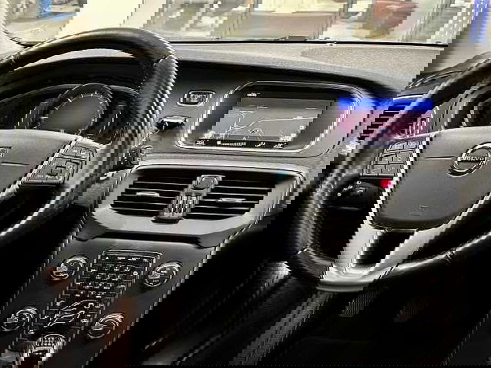 Volvo V40 usata a Macerata (15)