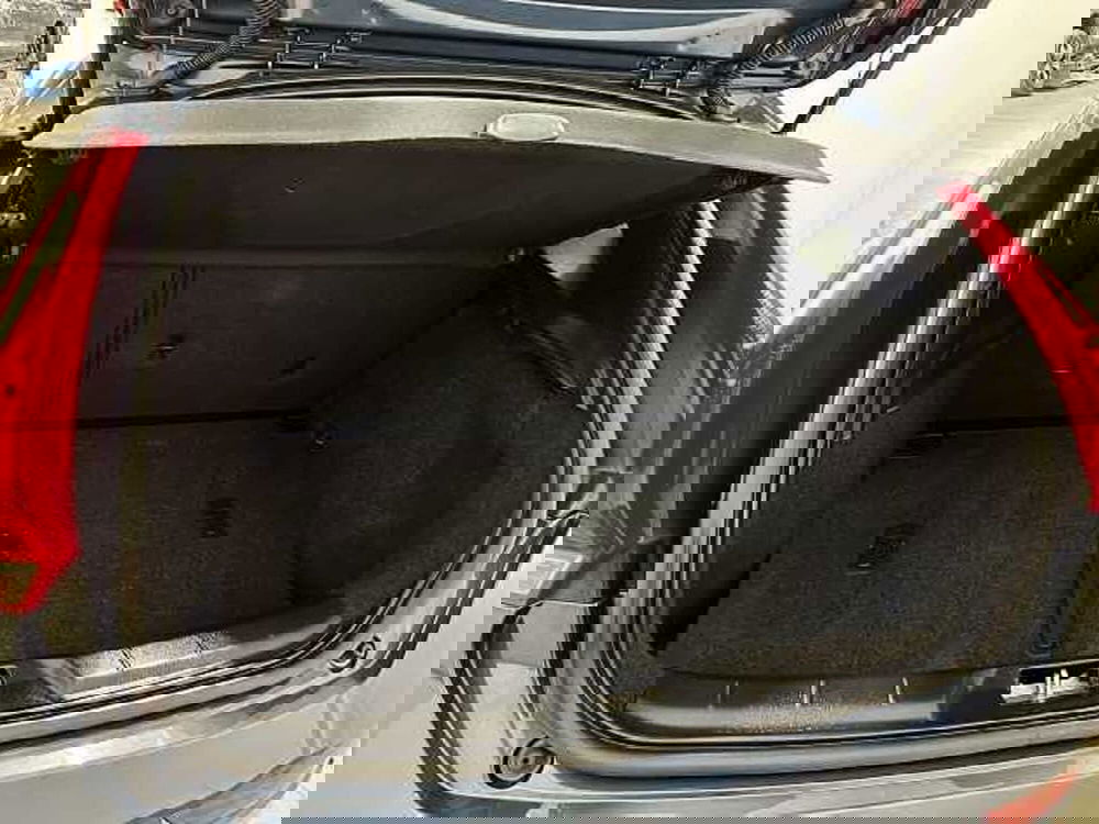 Volvo V40 usata a Macerata (18)