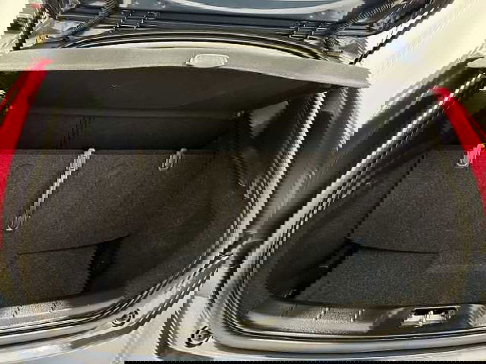 Volvo V40 usata a Macerata (19)